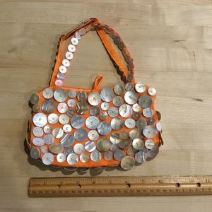 Shell button purse